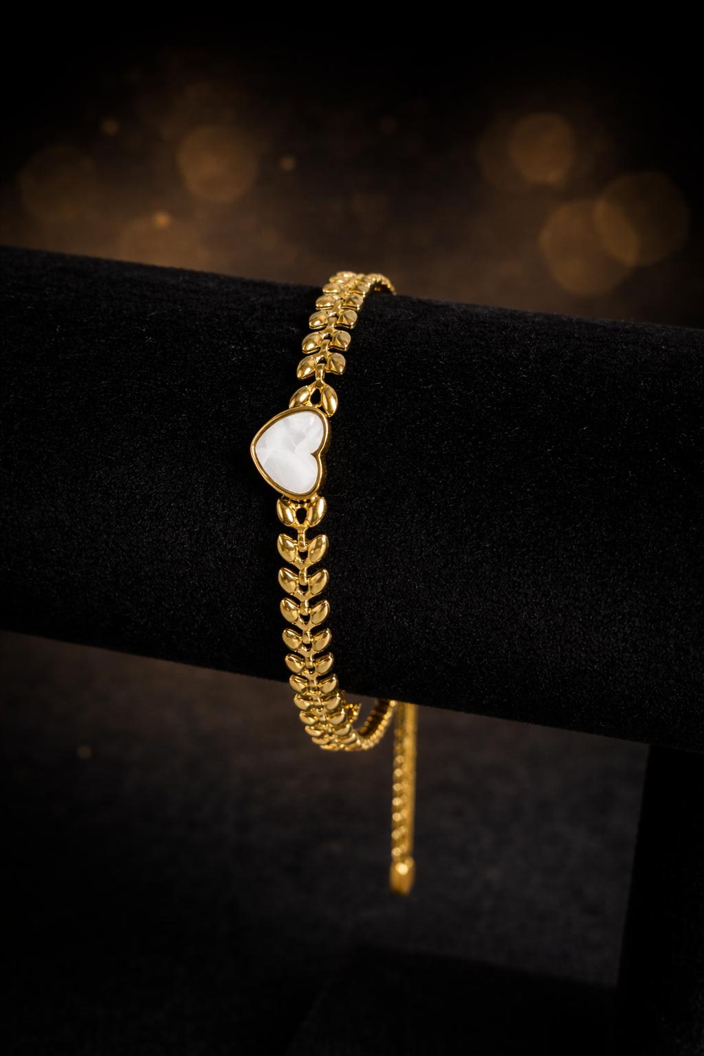 Emma heart bracelet Gold