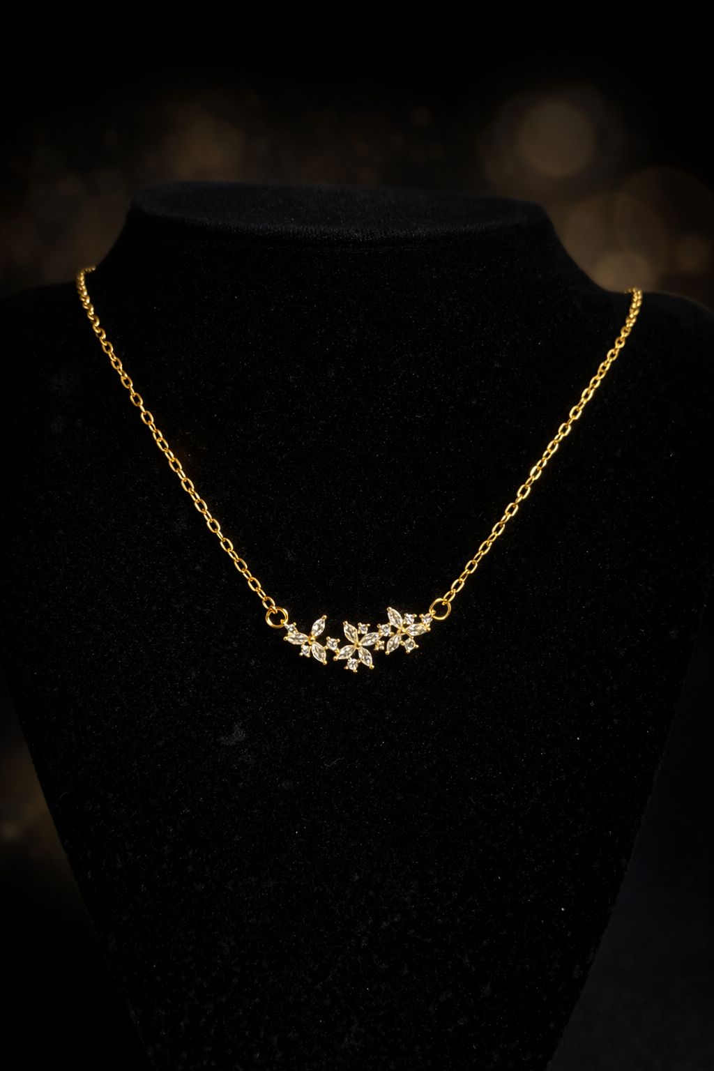 simple flower necklace Gold